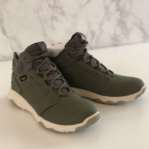 Olive Teva Hiking Boots NWT - price is FIRM